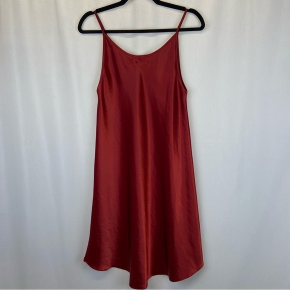 Vintage Red Satin Slip Dress Appliquéd Daisy Trim Midi 1 Tiny Flaw Size Small - Picture 3 of 14